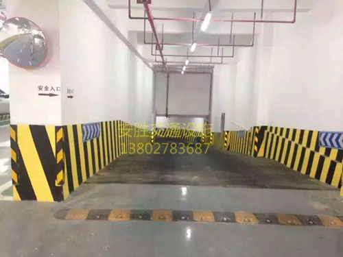 停车场划线工程09